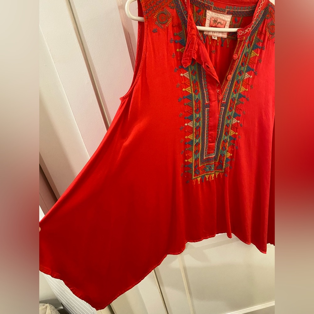 Johnny Was ALL SILK and embroidered tank